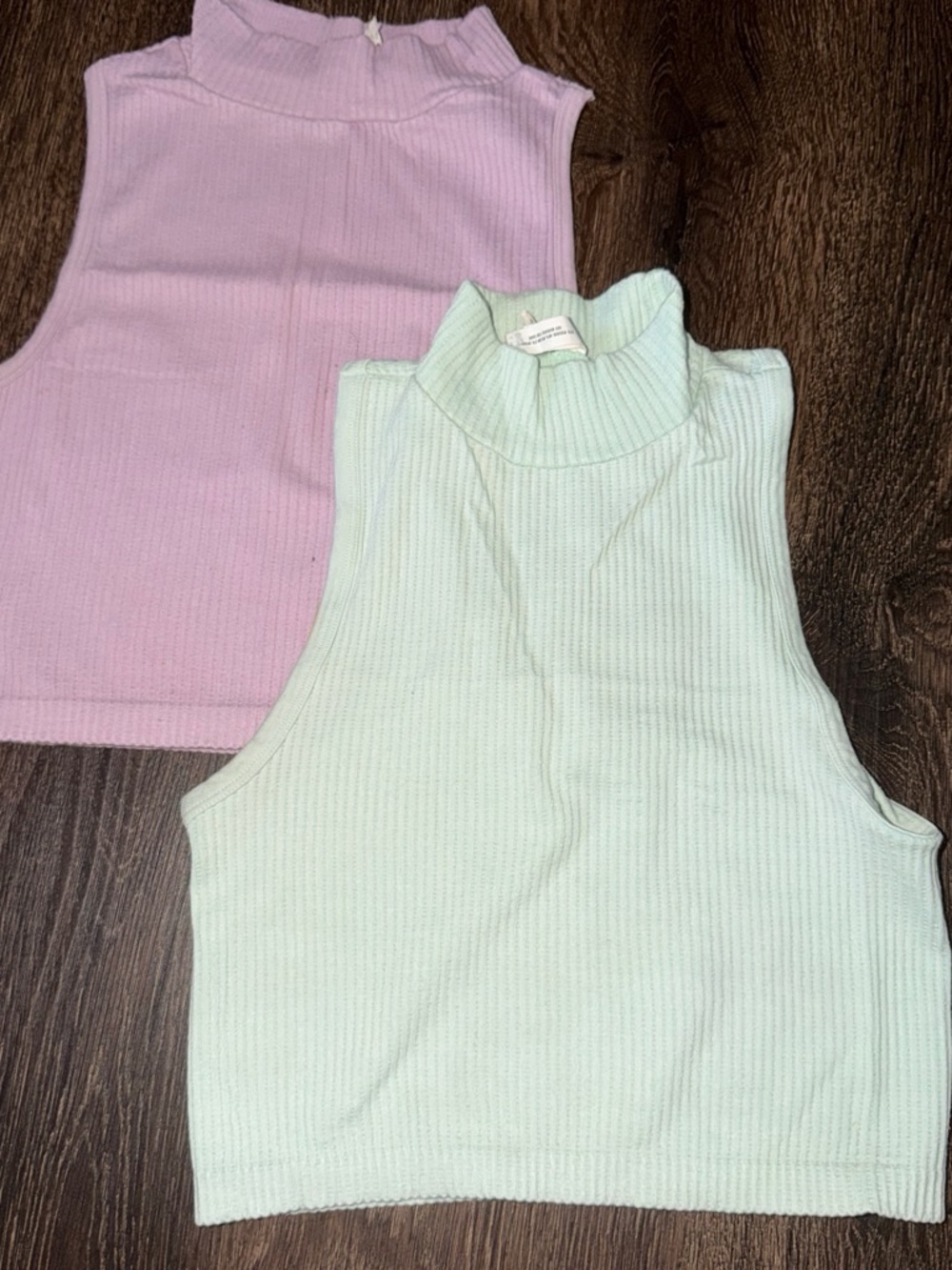 Aeropostale Ribbed Mock Neck Crop Tank in Pink and Mint